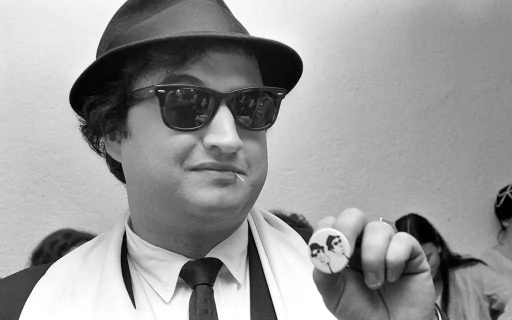 comedy belushi superJumbo v