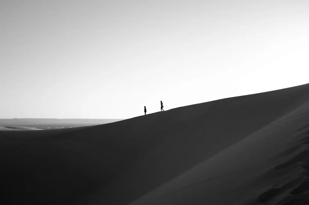 jeremy cai CQuDmQjdE unsplash